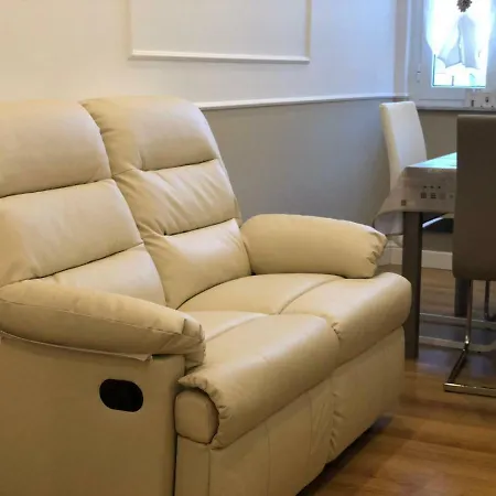 Lejlighed Pantheon Luxury Rom