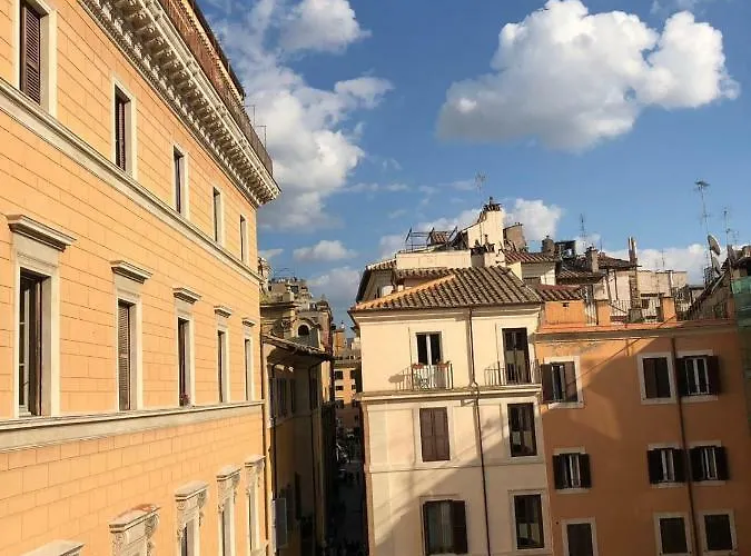 Pantheon Luxury Апартаменты *