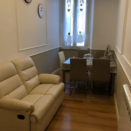 Pantheon Luxury Апартаменты