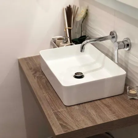Pantheon Luxury דירה